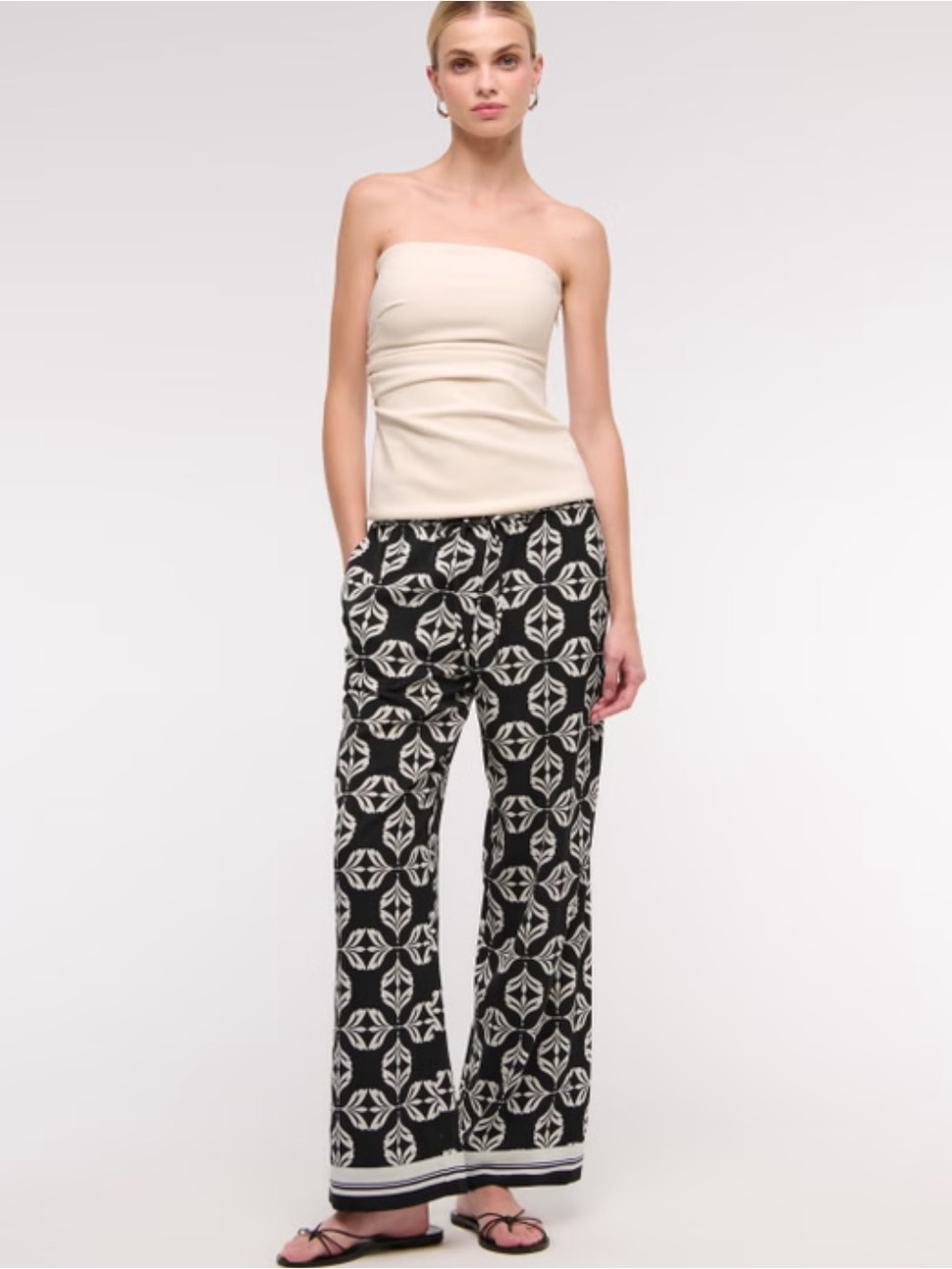 Abercrombie & Fitch Drapey Wide Leg Pants Black White Geometric Leaf Print XXS